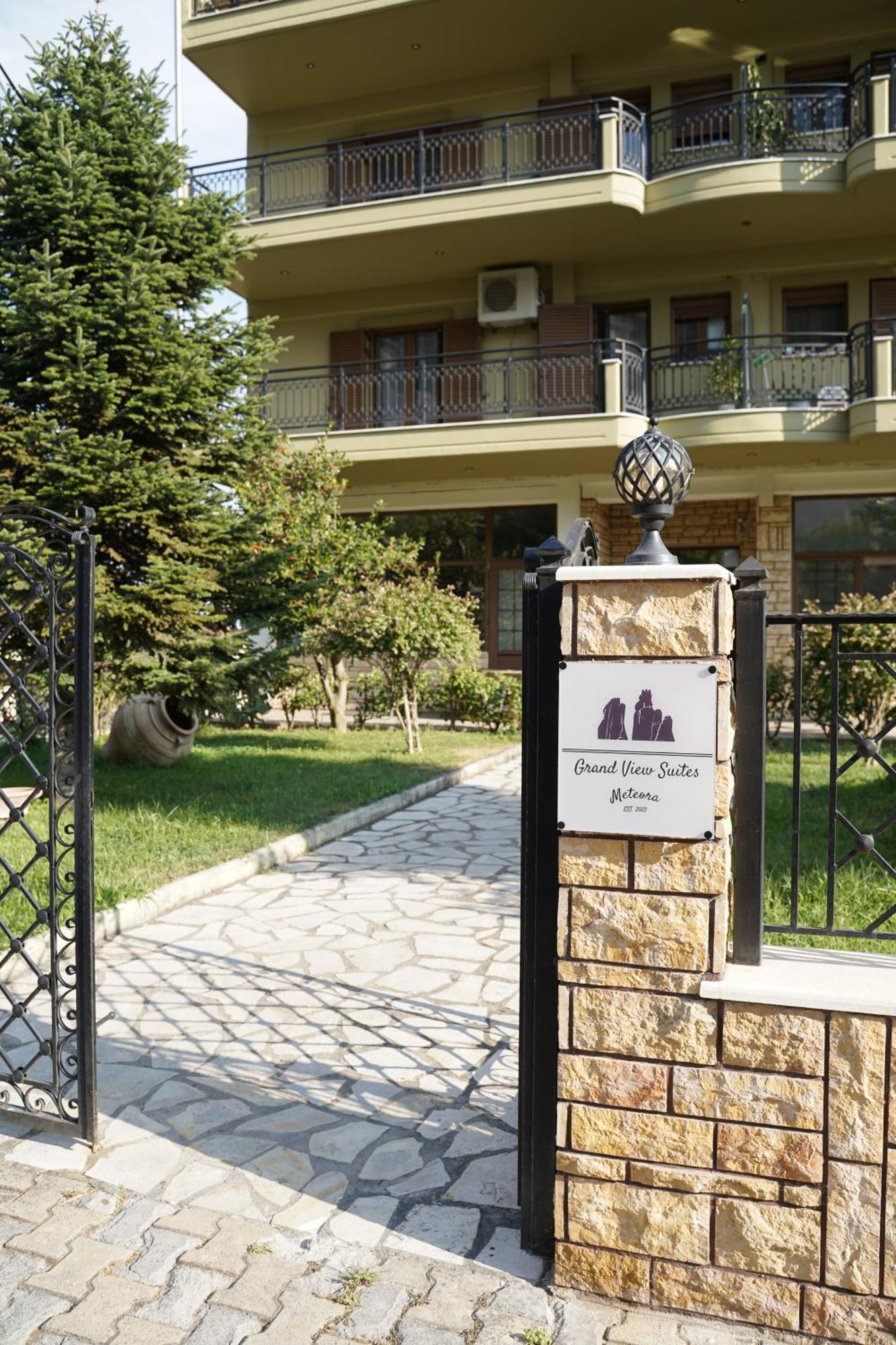 Grand View Suites Meteora Kalampáka Ngoại thất bức ảnh
